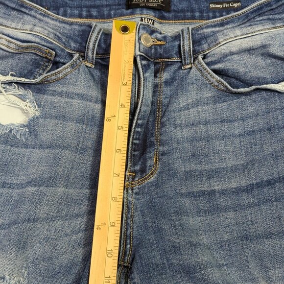 Judy Blue Jeans Women's 14W Blue Skinny Fit Capri Distressed Denim - Picture 5 of 11